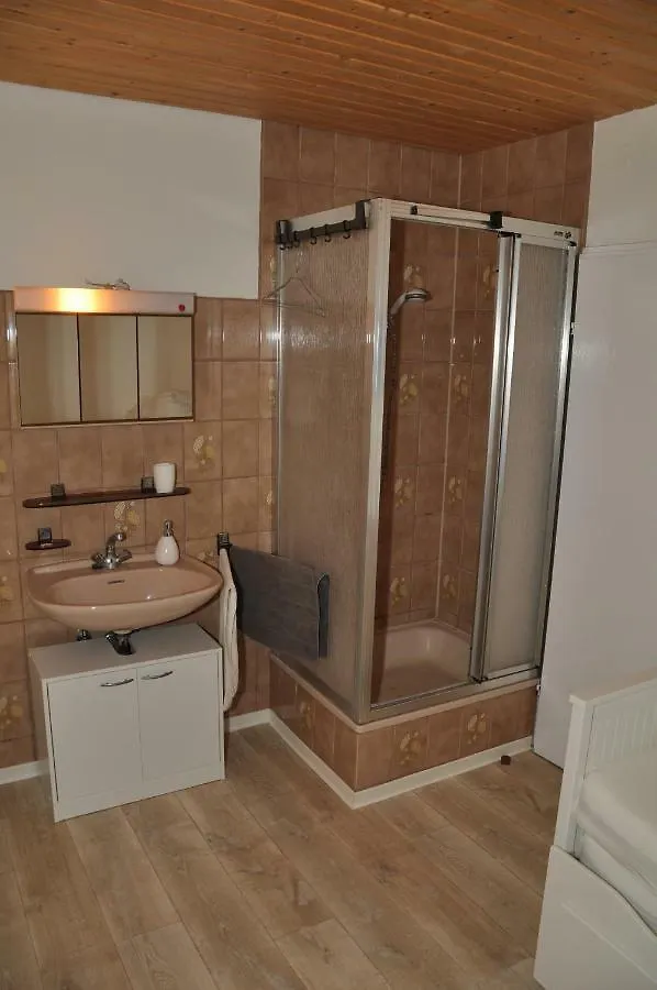 מלון Overnight Oasis מינכן בית אירוח